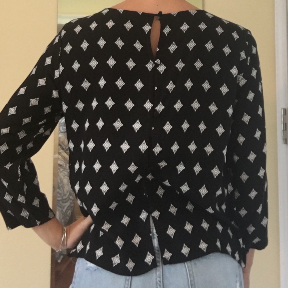 H&M Button Up Back Top
